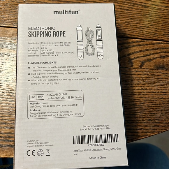 New in box Electric skipping rope - Picture 4 of 4